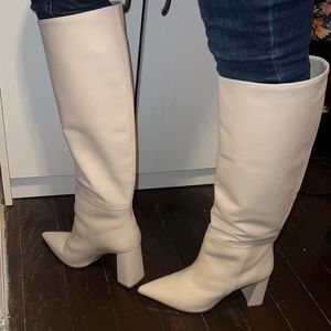 Bone colored boots 👢